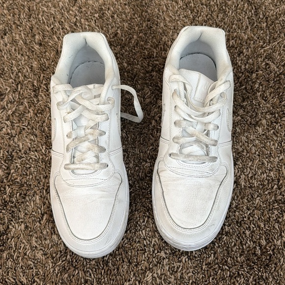 Nike Sneakers - Picture 3 of 5